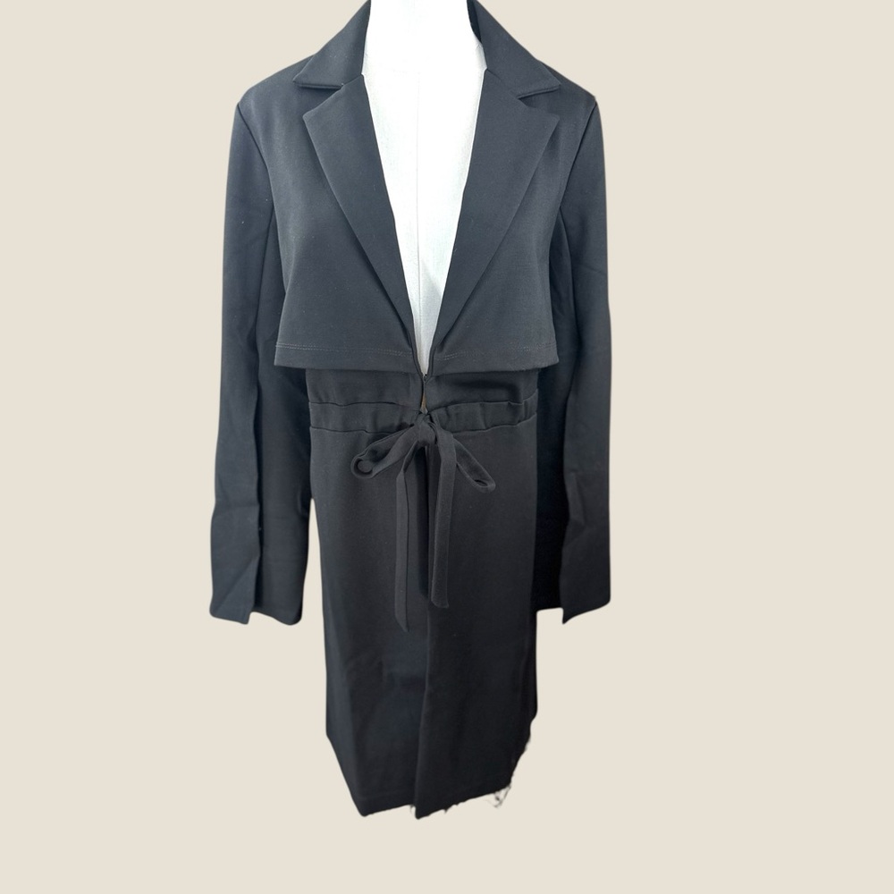 Krisa NWT SZ Large Black Trench Coat with‎ Lapel Collar and adjustable Tie-Belt